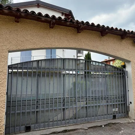 Living Apartment Brescia